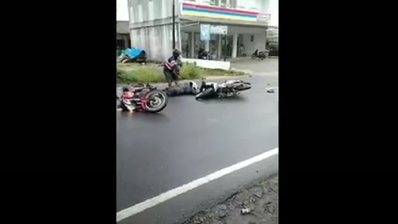 Identitas Pemotor Tewas Kecelakaan di Jalan Raya Serang Banten, Atas Nama Asnawi