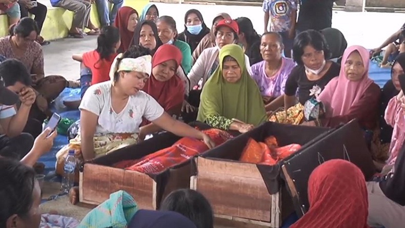 Tangis Histeris Ibu di Asahan, 2 Anaknya Tewas saat Rumah Terbakar