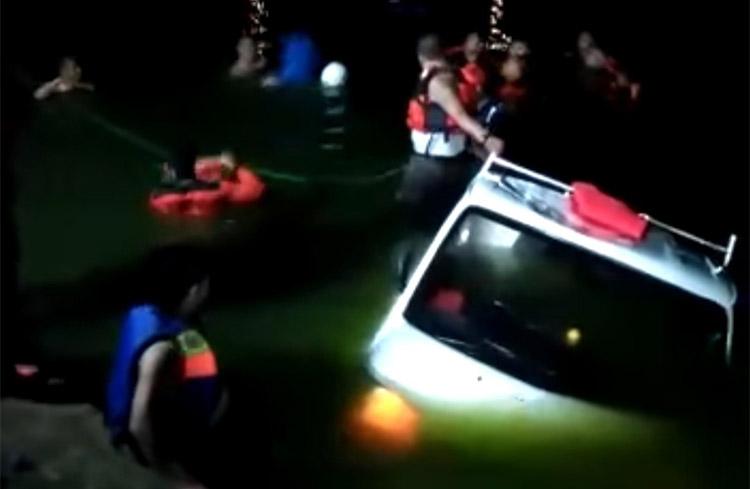 Ajari Bapaknya Nyetir, Oki Tewas Usai Mobil Nyemplung di Embung