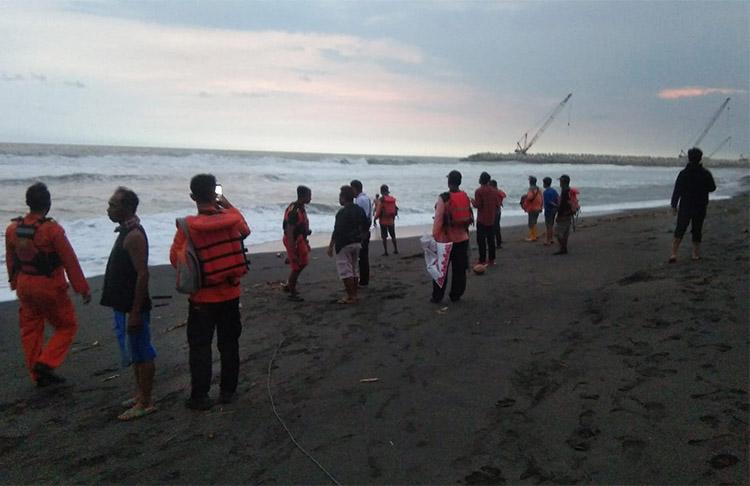 Cari Kerang, Pelajar SMP Hilang Tenggelam di Pantai Congot Kulonprogo