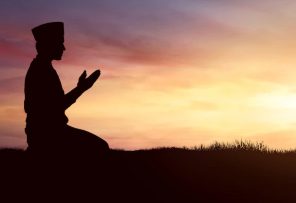 Jadwal Buka Puasa Samarinda Hari Ini dan Waktu Sholat Senin 3 Maret 2025