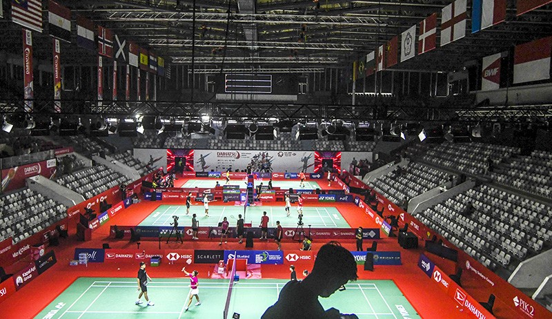 Pebulu Tangkis Berbagai Negara Mencoba Lapangan Jelang Indonesia Masters 2022 - Bagian 1