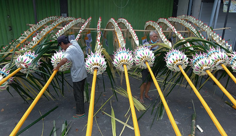 Begini Persiapan Umat Hindu Bali Merayakan Hari Raya Galungan - Bagian 1
