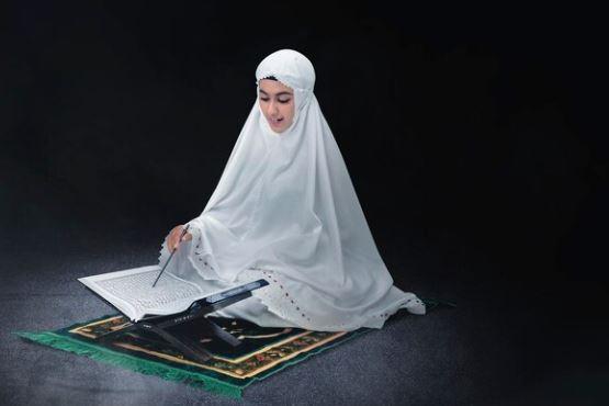 Hukum Membaca Surah Yasin di Malam Jumat, Begini Dalil Haditsnya