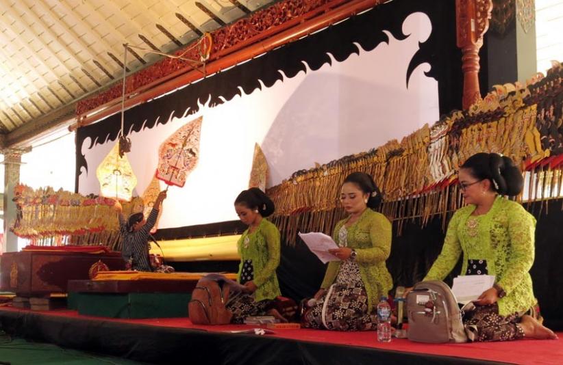  Bawakan Lakon Semar Bangun Kayangan, Dalang Cilik Ki Djanggan Purbo Djati Meriahkan HUT Ke-19 Bakor PKP - Bagian 6