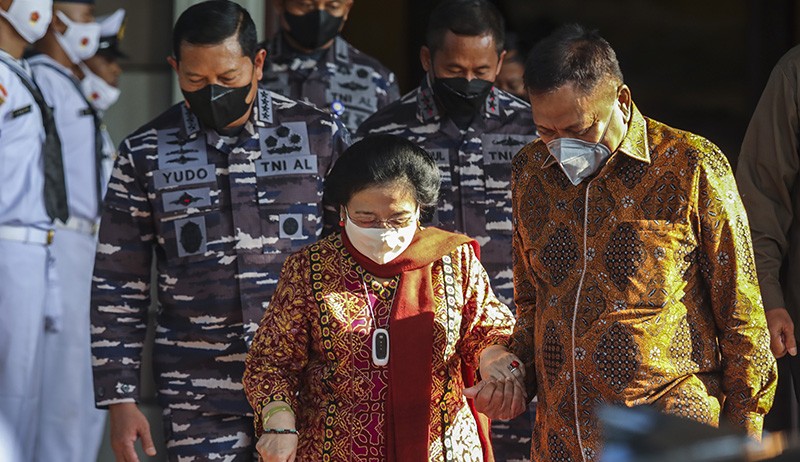 Megawati Resmikan Pelabelan Kapal Korvet TNI AL Bernama KRI Bung Karno-369 - Bagian 3