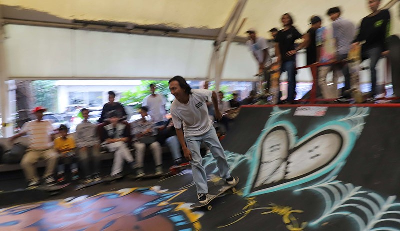 Ratusan Skateboarder Gelar Riding Parade - Bagian 3
