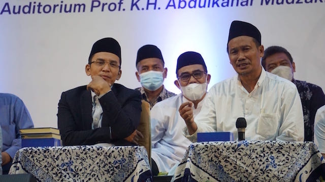 Gus Baha Dianugerahi Santri of The Year 2022, Berikut Daftar Lengkap Nominasinya