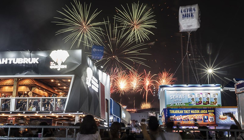 Pengunjung Padati Jakarta Fair 2022 - Bagian 3