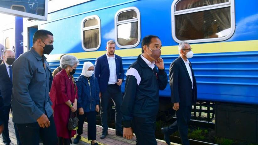 Usai Temui Zelensky, Presiden Jokowi Terbang ke Rusia Bertemu Vladimir Putin - Bagian 1
