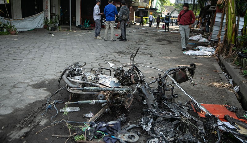 Kericuhan 2 Kelompok Massa di Yogyakarta, Bangkai Motor Bertebaran - Bagian 1