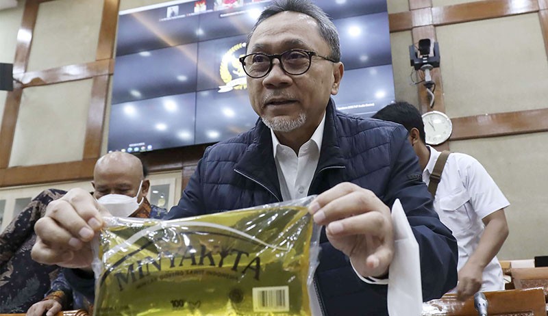 Rapat Perdana bersama DPR, Zulkifli Hasan: Besok Solusi Mendag untuk Minyak Goreng Diluncurkan - Bagian 1