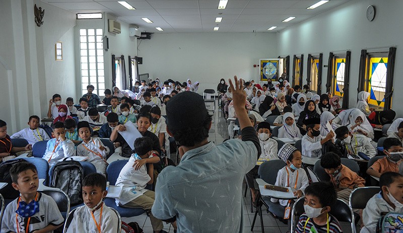 Pesentren Kilat Mengisi Liburan Sekolah - Bagian 1
