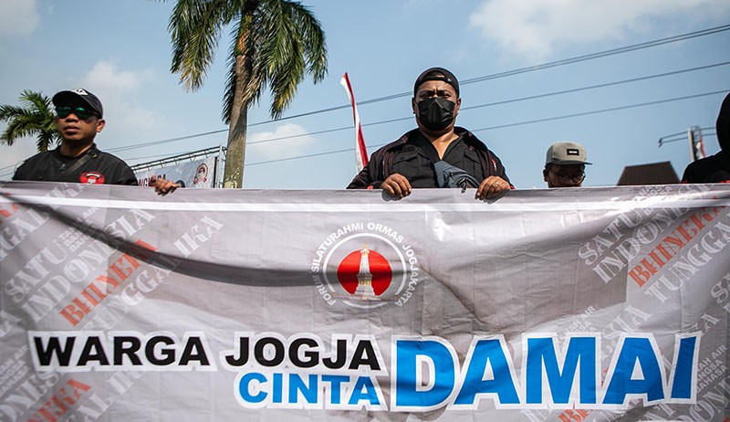 Aksi Damai Ratusan Massa Tolak Kekerasan di Yogyakarta - Bagian 1