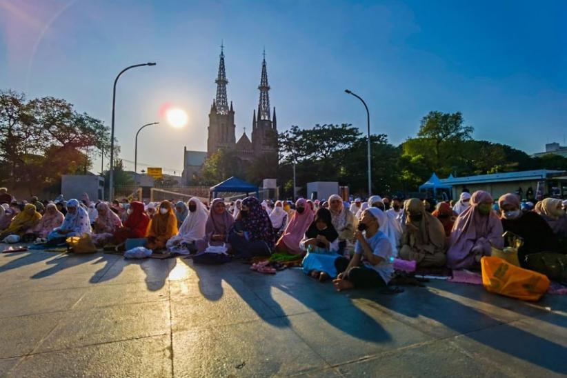 Ribuan Umat Islam Laksanakan Salat Idul Adha di Masjid Istiqlal Jakarta - Bagian 1