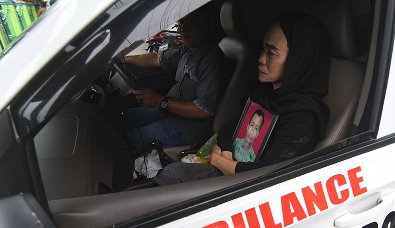 Suasana Haru Pemakaman Korban Penembakan KKB Papua - Bagian 1