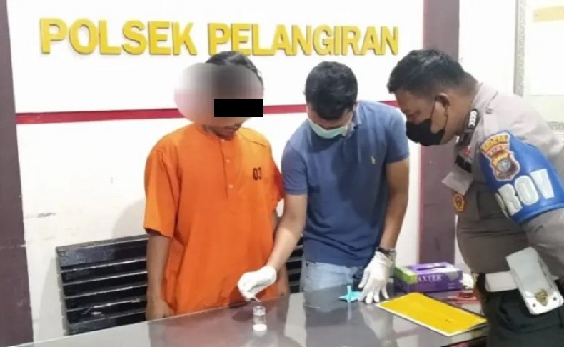 Dengar Bisikan Gaib, Pria Mabuk Tikam Bocah hingga Kritis
