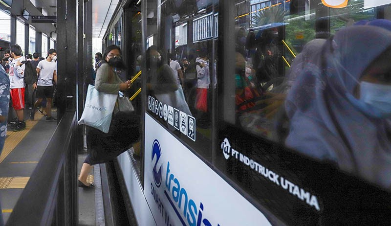 Transjakarta Perpanjang Jam Operasional 4 Rute, Mulai Pukul 05.00 - 22.00 WIB - Bagian 1