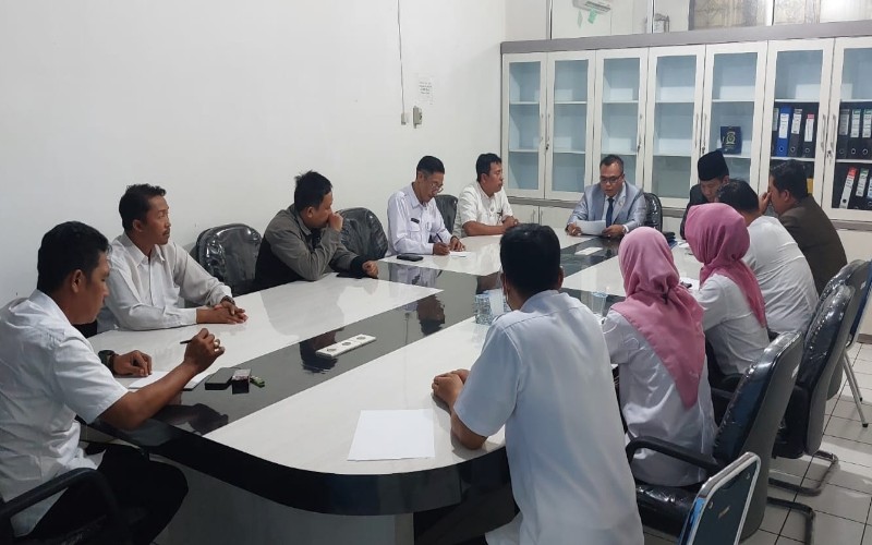 Tidak Terima Gaji, 680 Guru di Lahat Mengadu ke DPRD 