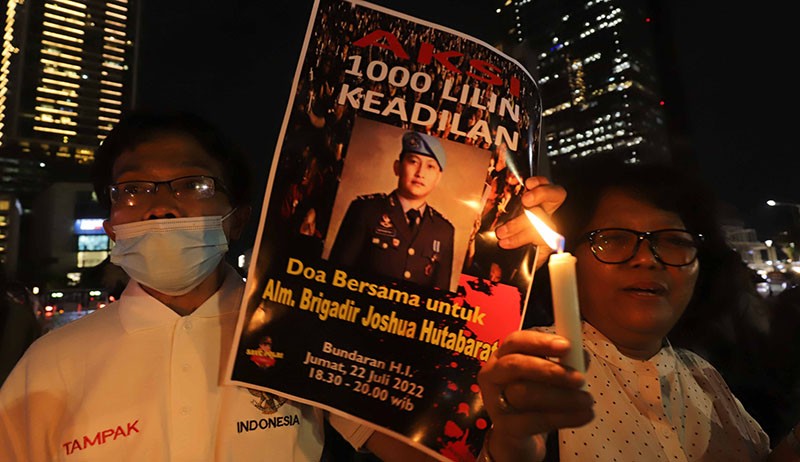 Aksi 1.000 Lilin Tuntut Keadilan atas Tewasnya Brigadir J - Bagian 1