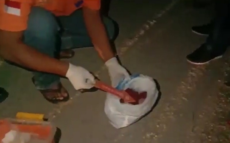 Dikira Uang Segepok Dalam Plastik, Warga Ini Kaget Temukan Mayat Bayi