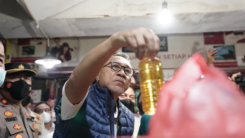 Kembali Pantau Pasar,  Mendag Zulhas: Minyak Goreng Curah di Jawa Tengah Rata-Rata Turun Menjadi Rp12.500/Liter - Bagian 2