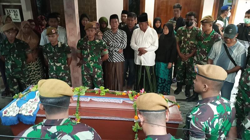 Tanpa Upacara Militer, Begini Suasana Pemakaman Kopda Muslimin di Kendal