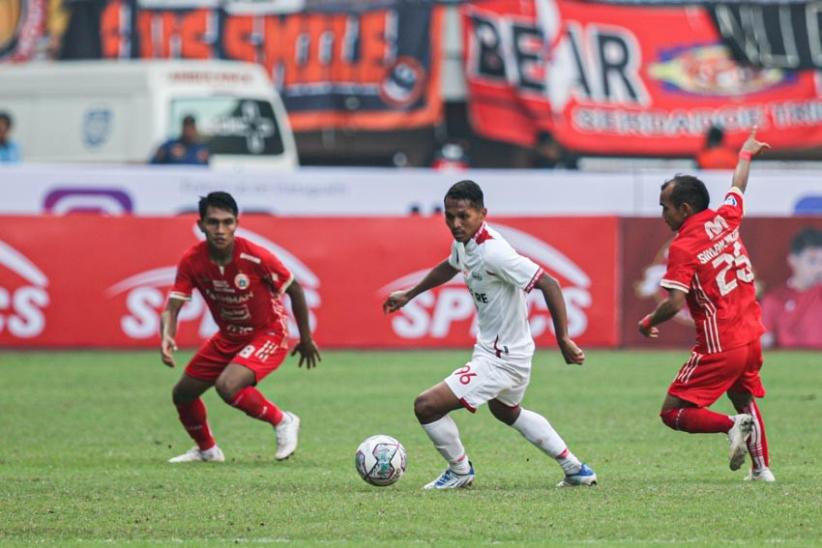 Laga Pekan Kedua Liga 1, Persija Kalahkan Persis 2-1 - Bagian 4