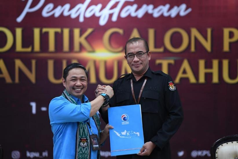 Anis Matta dan Jajaran Pengurus Daftarkan Partai Gelora ke KPU - Bagian 1