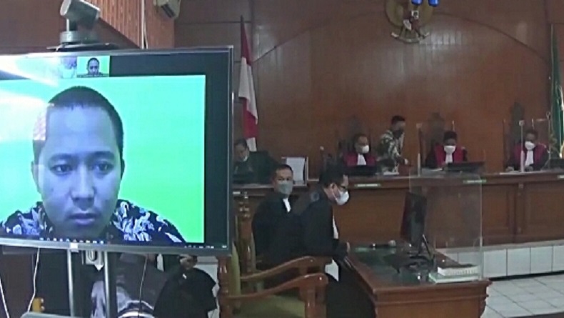 Jalani Sidang Eksepsi, Doni Salmanan Ngaku Sakit Asam Lambung
