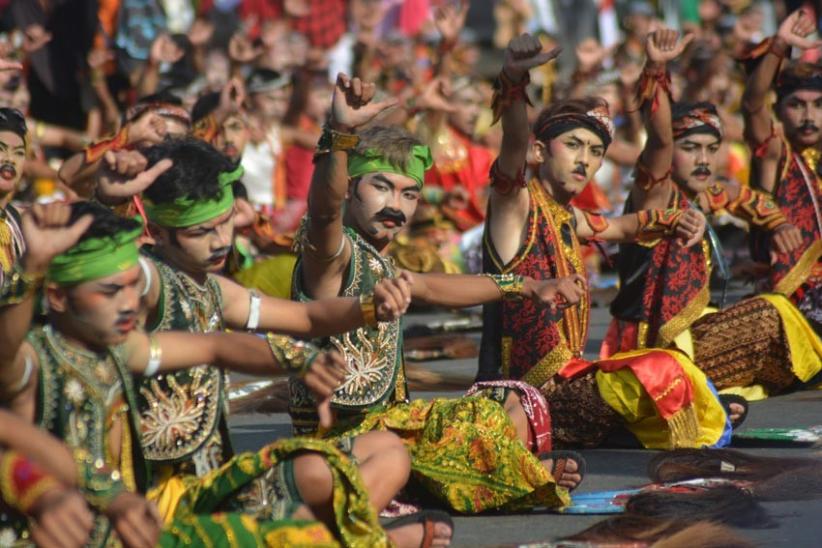 1.050 Seniman Ramaikan Gelaran Gamelan Kolosal Peringati HUT ke-72 Provinsi Jateng - Bagian 7