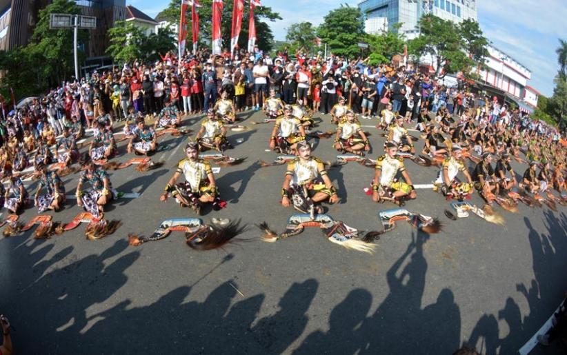 1.050 Seniman Ramaikan Gelaran Gamelan Kolosal Peringati HUT ke-72 Provinsi Jateng - Bagian 6