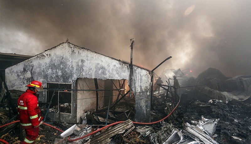 Pabrik Aluminium Foil Ludes Terbakar di Bogor - Bagian 1