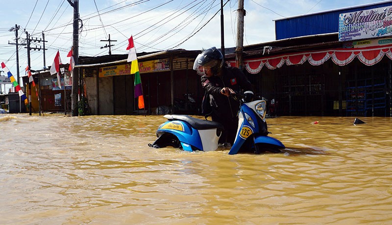 Kota Sorong Dikepung Banjir, Dua Orang Meninggal dan 9.000 KK Mengungsi - Bagian 1
