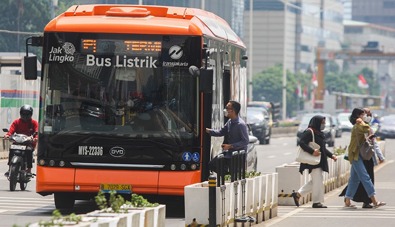 10.000 Armada Transjakarta Menjadi Bus Listrik - Bagian 1