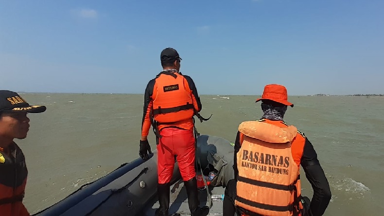 Bocah Terseret Ombak Mekarsari Indramayu, Tim SAR Perluas Wilayah Pencarian