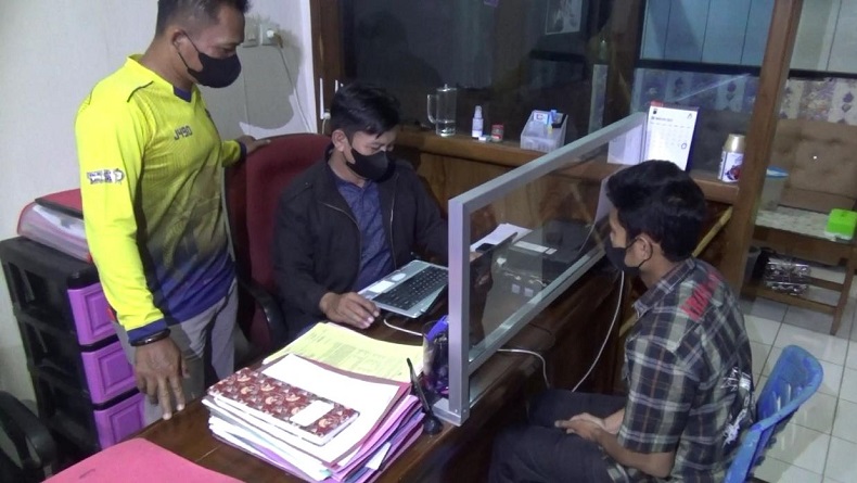 Bejat, Oknum Guru SMP di Batang Cabuli Puluhan Siswi