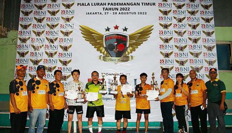 Atlet David Jacobs Ramaikan Turnamen Tenis Meja Piala Lurah Pademangan Timur - Bagian 3