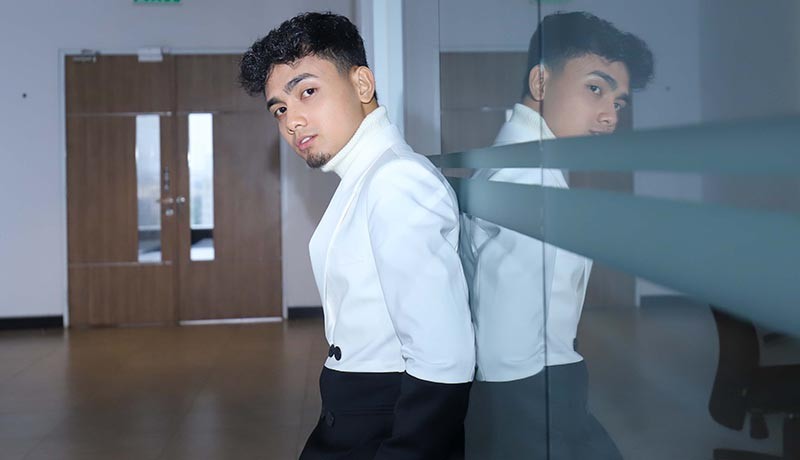 Foto Naufal Azrin, Penyanyi Lagu Casablanca Asal Malaysia - Bagian 4