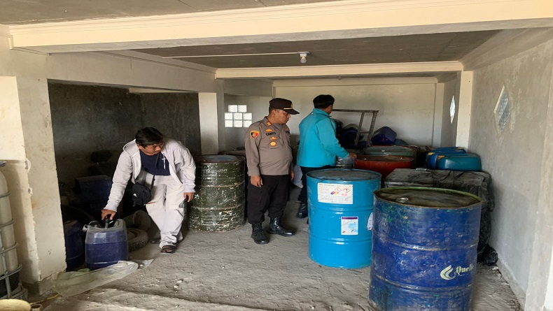Polres Kendal Bongkar Kasus Penimbunan dan Pengoplosan BBM Bersubsidi