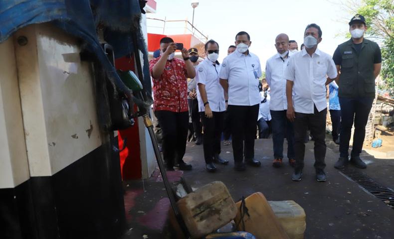 Menteri Kelautan dan Perikanan Minta Stok BBM Bersubsidi untuk Nelayan Terjamin Aman 