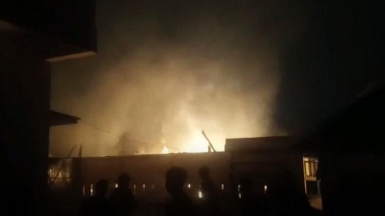 Gudang Mebel di Deliserdang Terbakar Hebat, Diduga akibat Korsleting Listrik