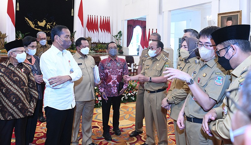 Presiden Jokowi Perintahkan Kepala Daerah Tahan Laju Inflasi - Bagian 2