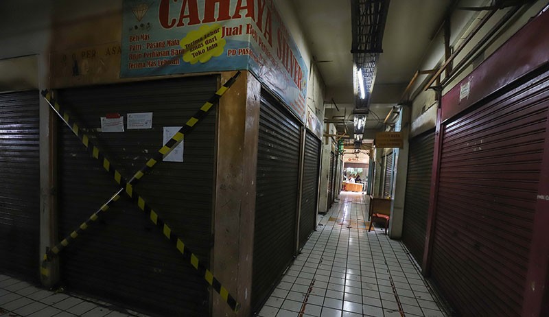 Begini Kondisi Pasar Mampang Jakarta Banyak Toko Tutup akibat Sepi Pengunjung - Bagian 5