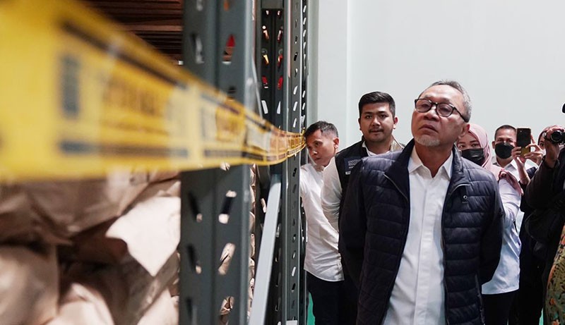 Awasi Post Border, Zulhas: Kemendag Amankan Produk Impor Tidak Sesuai Ketentuan Senilai Rp120,5 Miliar - Bagian 1