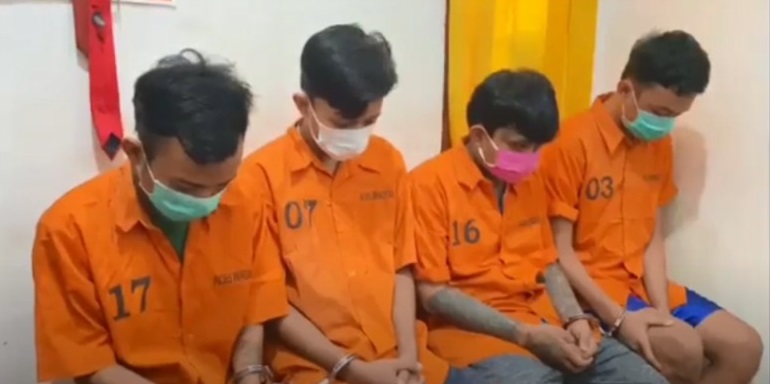 Polisi Tangkap 4 Pengedar Ganja di Lampung, Amankan 1,2 Kg Ganja 