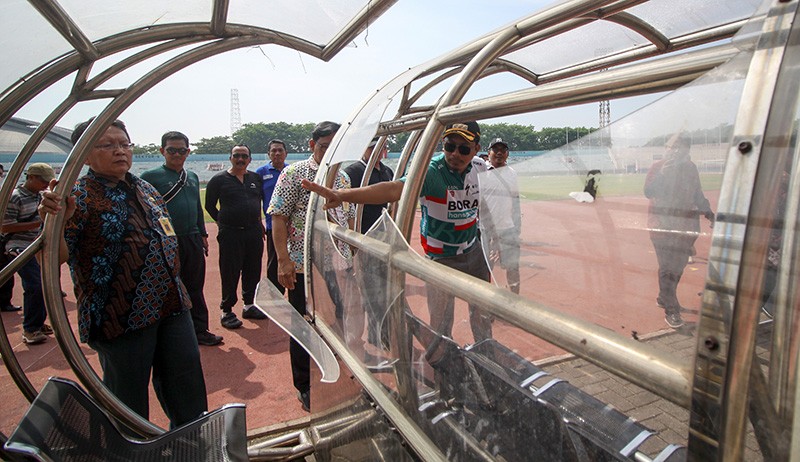 Melihat Lebih Dekat Kerusakan Fasilitas Stadion akibat Ulah Oknum Bonek - Bagian 2
