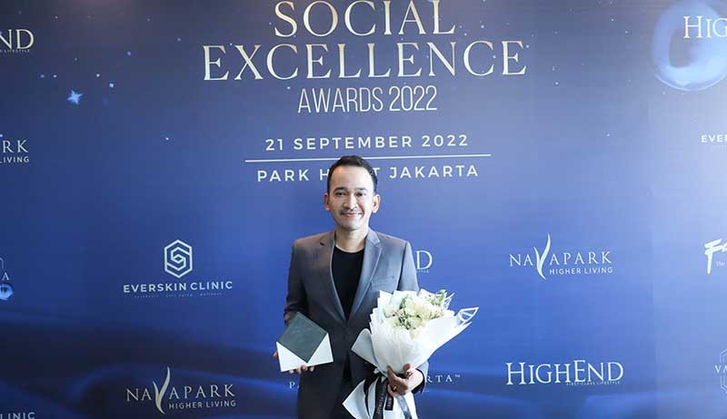 Ruben Onsu Raih Penghargaan Social Excellence Awards 2022 - Bagian 1