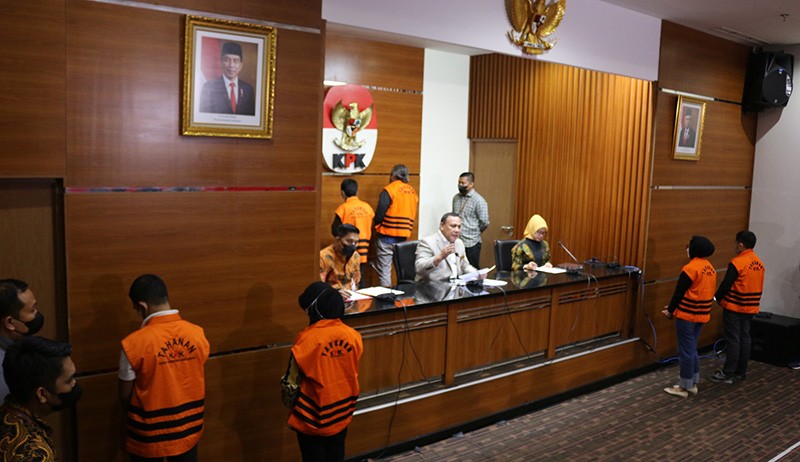 Tampang Para Tersangka KPK Kasus Suap MA, Hakim Agung Sudrajad Dimyati Terlibat - Bagian 2