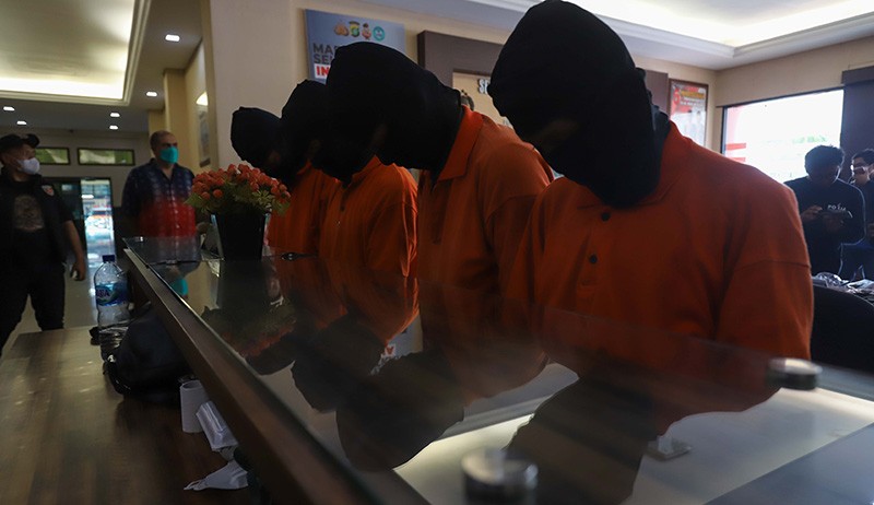 Pengungkapan Kasus Prostitusi Online Melalui MiChat, Anak di Bawah Umur Terlibat - Bagian 5